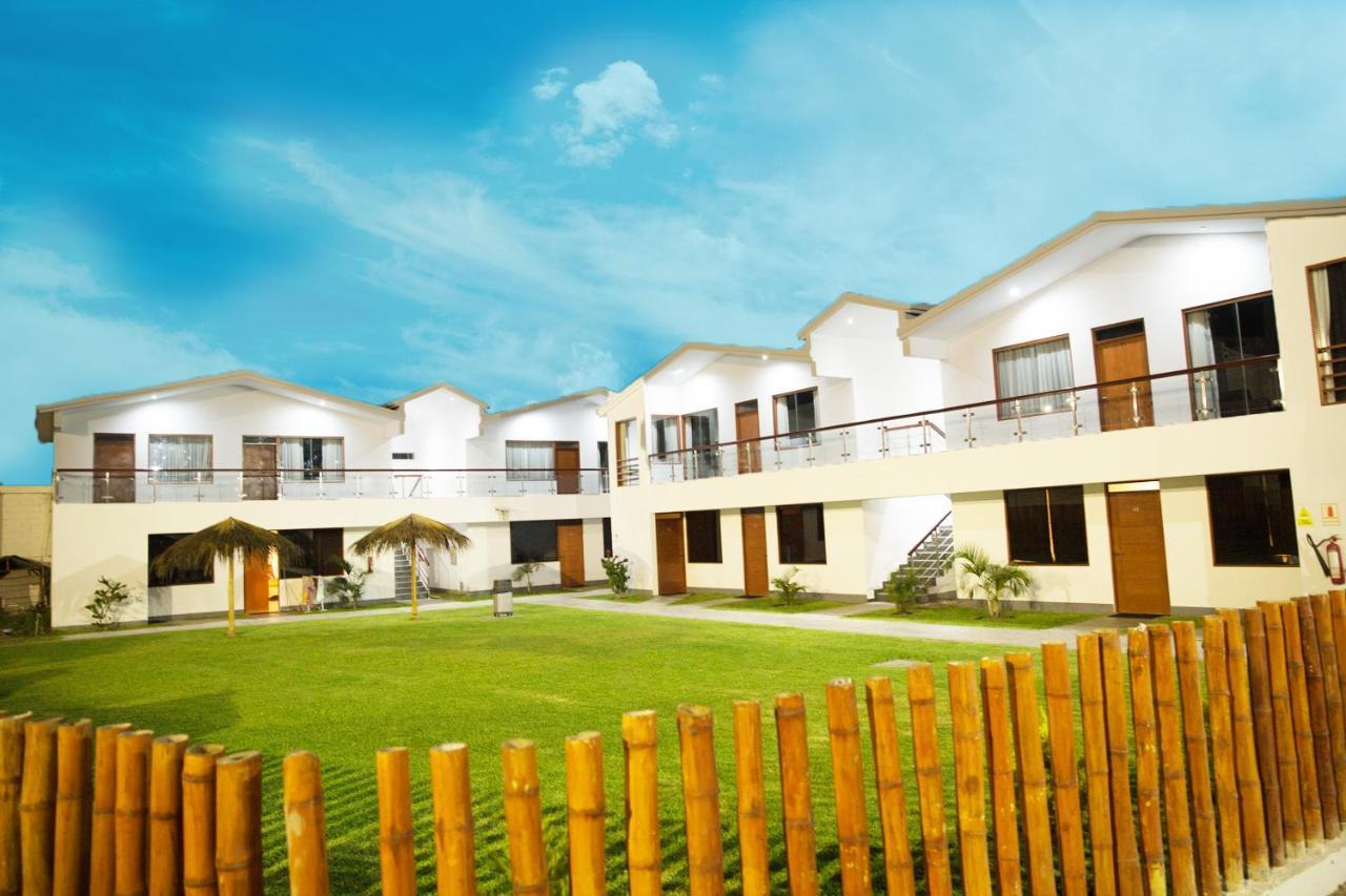 Hotel Qala & 4*